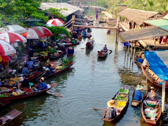 Tha Ka and Damneon Saduak Floating Market (Half Day)