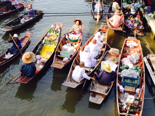 Tha Ka and Damneon Saduak Floating Market (Half Day)